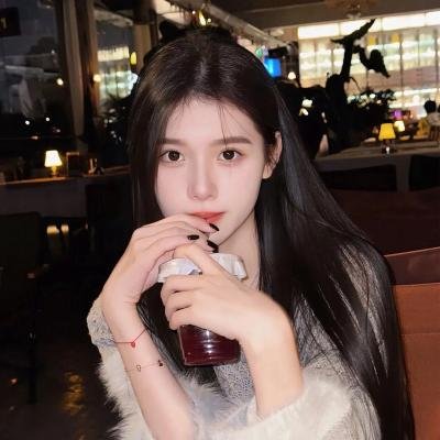 黎明时分的年轻人们